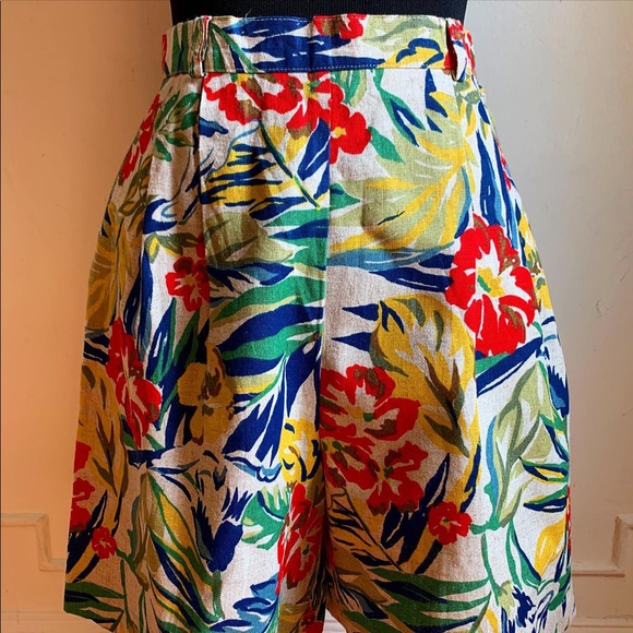 Vintage Linen Floral High Waist Shorts - Picture 6 of 6